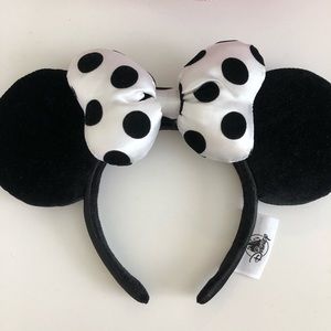 Polka-dot Minnie Mouse Ears